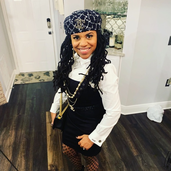 Meet your Posher, Lori - Picture 2 of 4